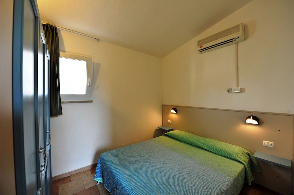 Camping Bella Italia — Hotel rooms in Peschiera del Garda, Veneto