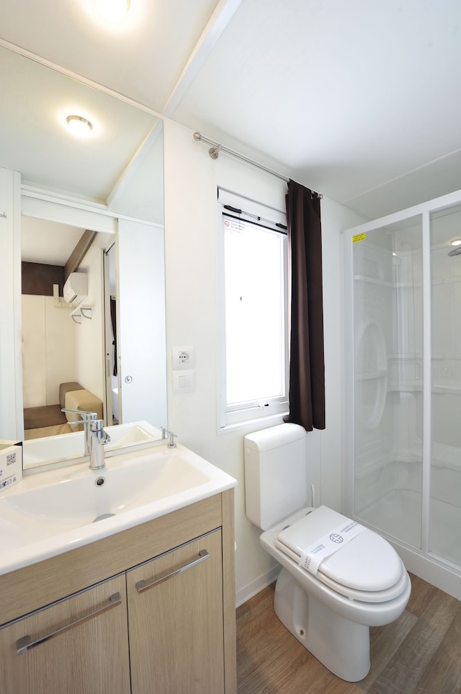 Camping Bella Italia — Hotel rooms in Peschiera del Garda, Veneto