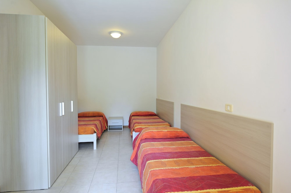 Camping Bella Italia — Hotel rooms in Peschiera del Garda, Veneto