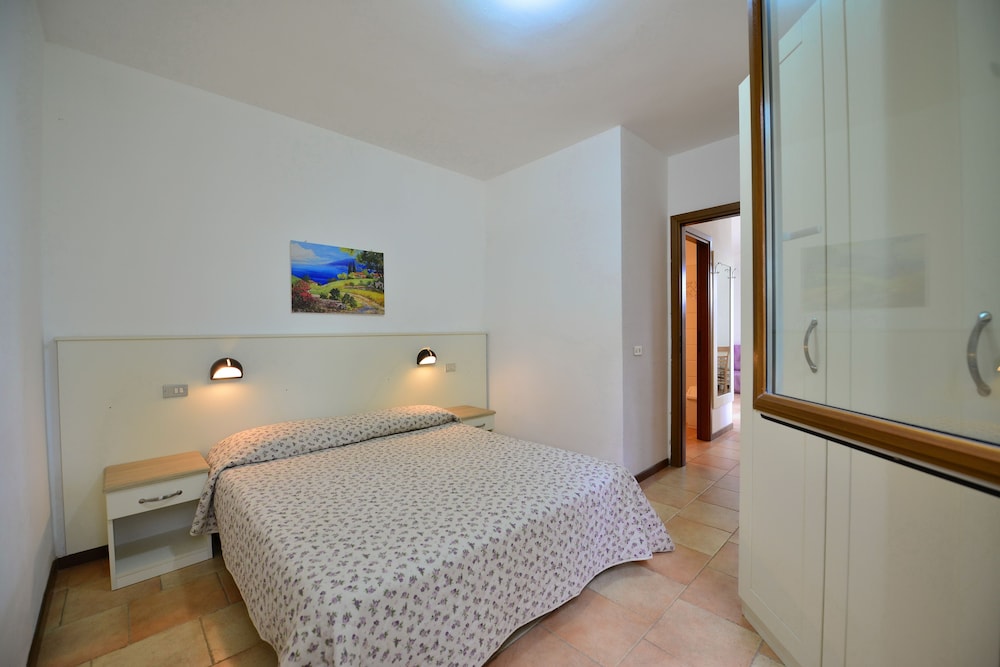 Camping Bella Italia — Hotel rooms in Peschiera del Garda, Veneto