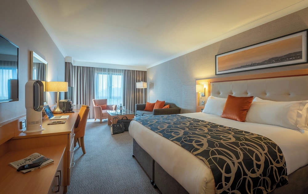 Clayton Hotel Leopardstown — Hotel rooms in Dublin, Dublin City