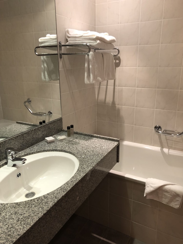 Clayton Hotel Leopardstown — Hotel rooms in Dublin, Dublin City