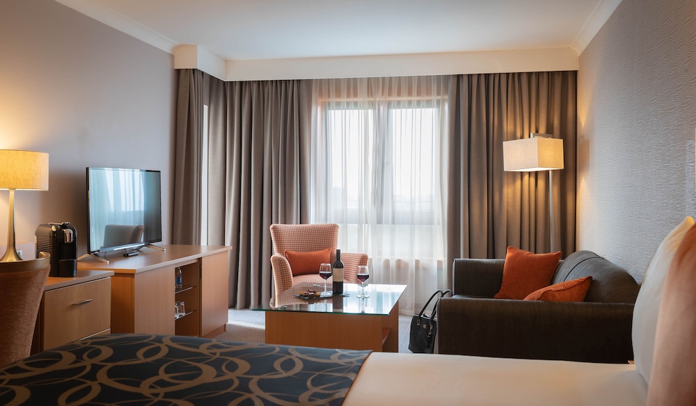 Clayton Hotel Leopardstown — Hotel rooms in Dublin, Dublin City