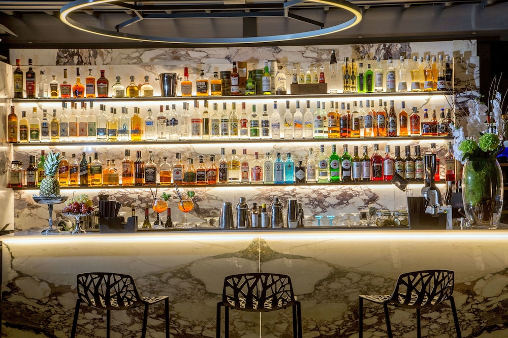 Monti Palace Hotel — Restaurant & bars in Rome, Lazio