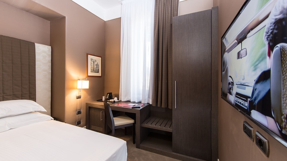Monti Palace Hotel — Hotel rooms in Rome, Lazio