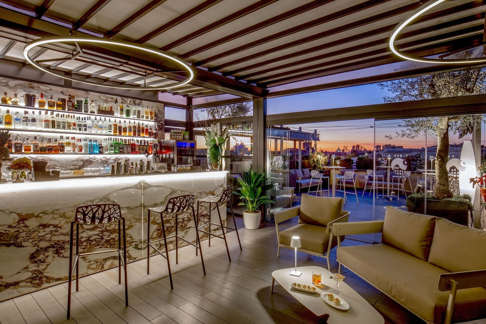 Monti Palace Hotel — Restaurant & bars in Rome, Lazio