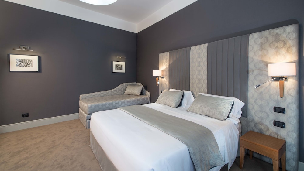 Monti Palace Hotel — Hotel rooms in Rome, Lazio