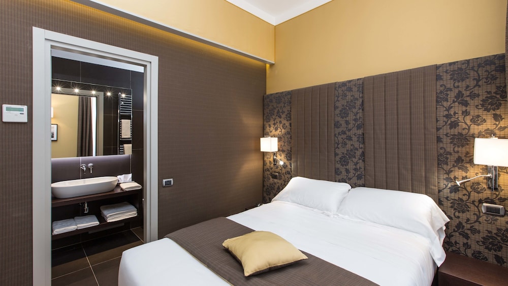 Monti Palace Hotel — Hotel rooms in Rome, Lazio