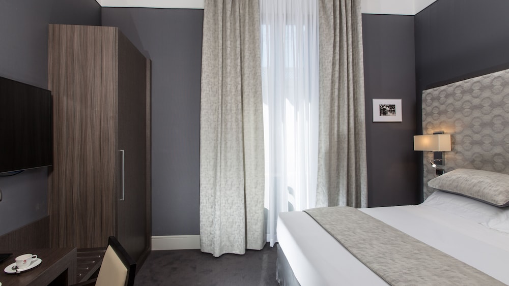 Monti Palace Hotel - zdjęcie 4
