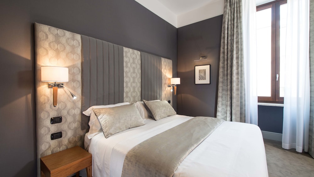 Monti Palace Hotel — Hotel rooms in Rome, Lazio