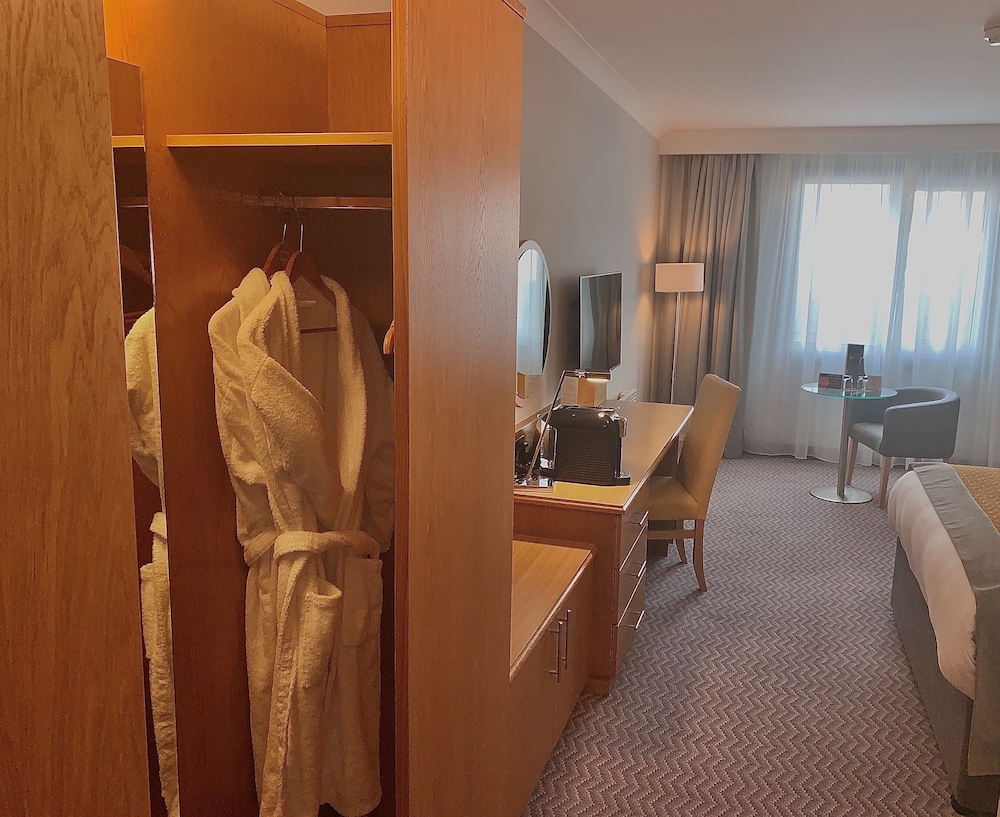 Maldron Hotel Newlands Cross — Hotel rooms in Dublin, Dublin City