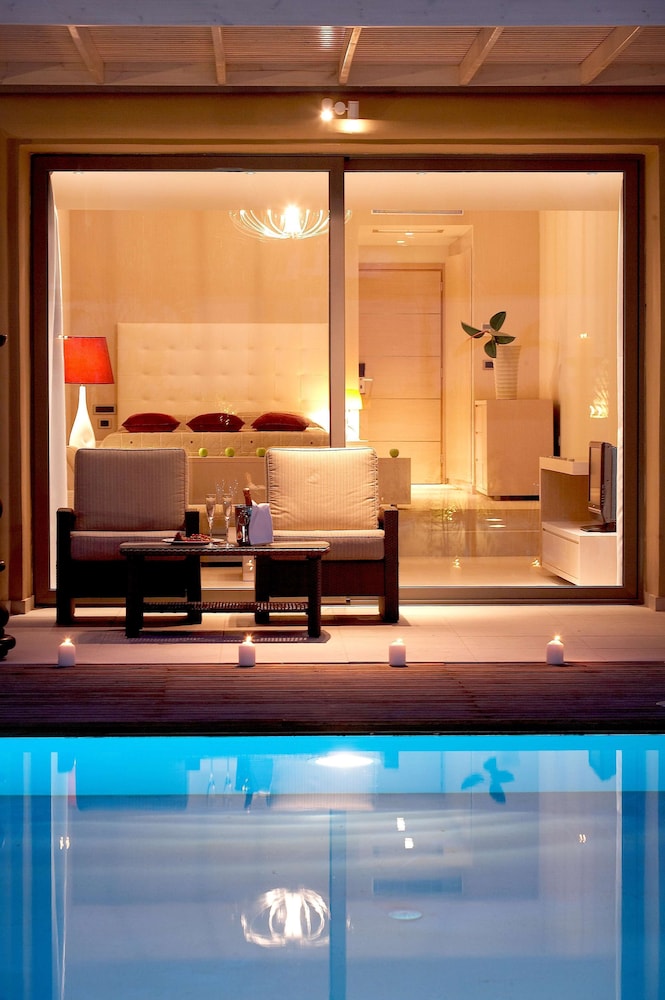 The Ixian Grand & All Suites - Adults Only — Hotel rooms in Ialyssos, South Aegean