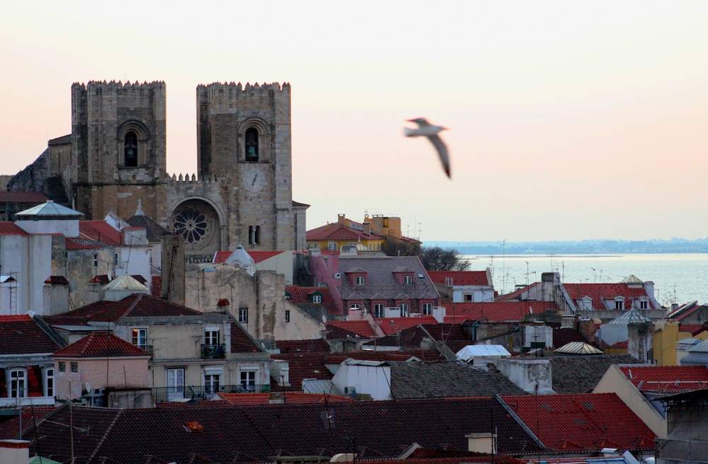 Hotel do Chiado — Attractions in the area in Lisbon, Lisboa