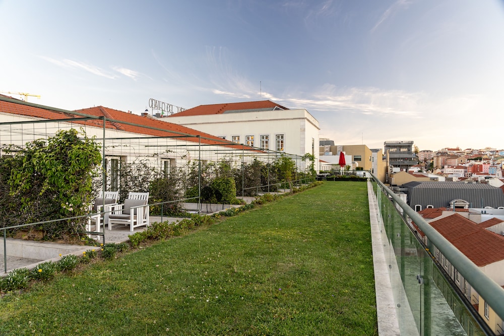 Hotel do Chiado — Hotel building in Lisbon, Lisboa