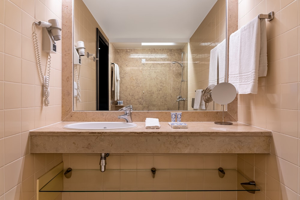 Hotel do Chiado — Hotel rooms in Lisbon, Lisboa