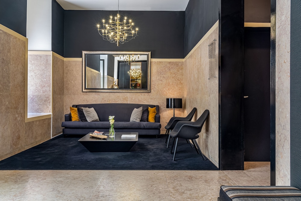 Hotel do Chiado — Hotel building in Lisbon, Lisboa