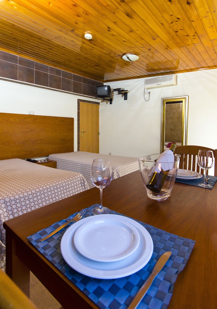 Choromar Apartments — Hotel rooms in Albufeira, Faro