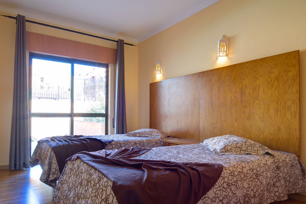 Choromar Apartments — Hotel rooms in Albufeira, Faro