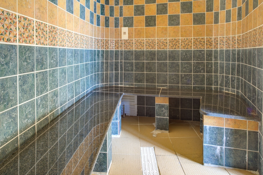Choromar Apartments — Spa in Albufeira, Faro