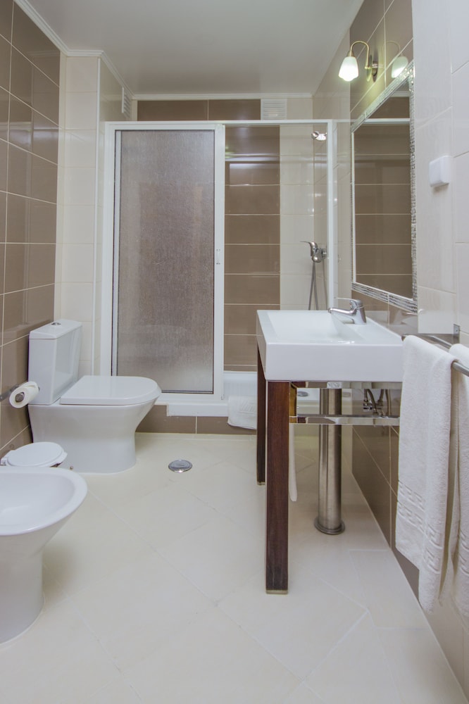 Choromar Apartments — Hotel rooms in Albufeira, Faro