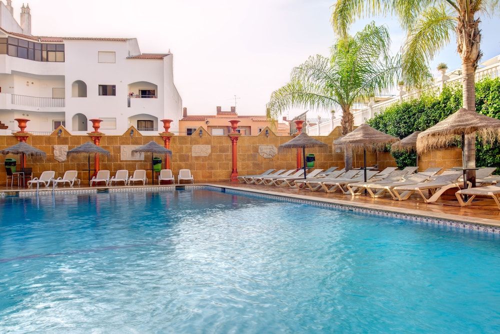 Choromar Apartments