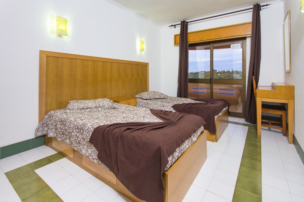 Choromar Apartments — Hotel rooms in Albufeira, Faro