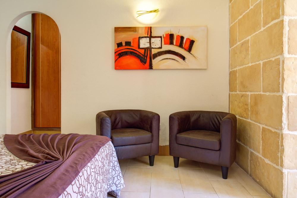Choromar Apartments — Hotel rooms in Albufeira, Faro