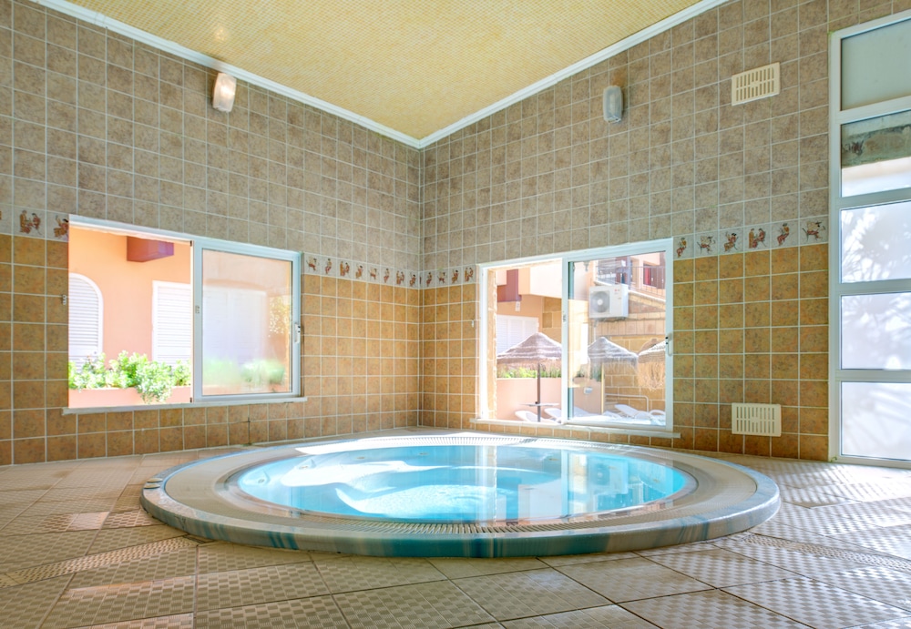 Choromar Apartments — Spa in Albufeira, Faro
