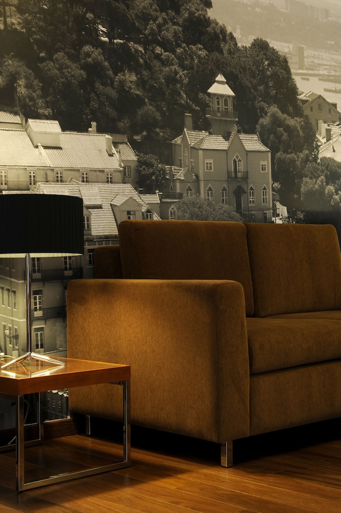 Legendary Lisboa Suites — Hotel rooms in Lisbon, Lisboa