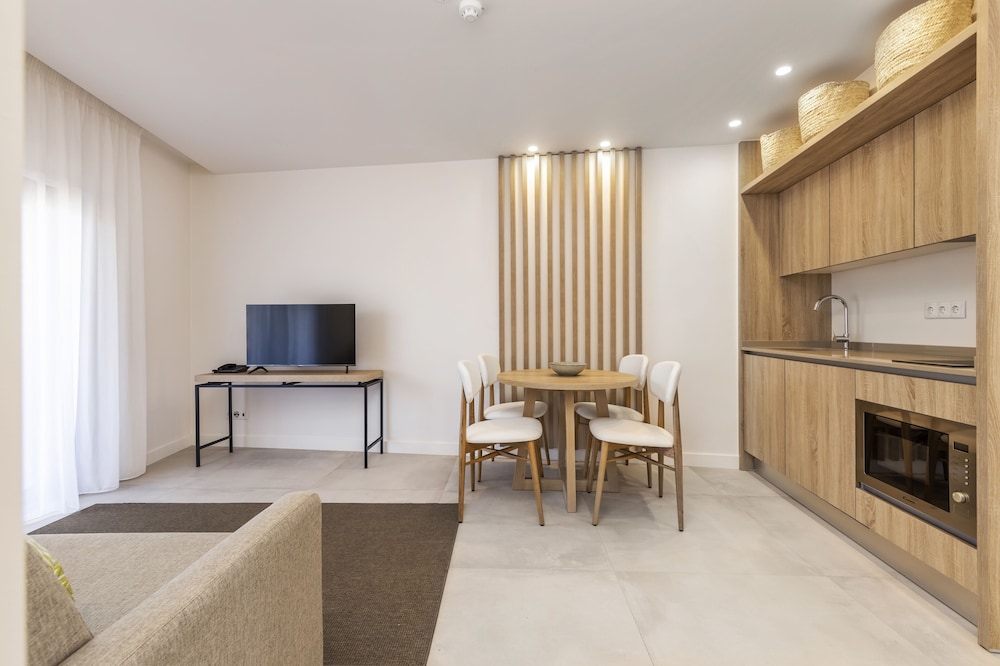 Clube Maria Luisa — Hotel rooms in Albufeira, Faro