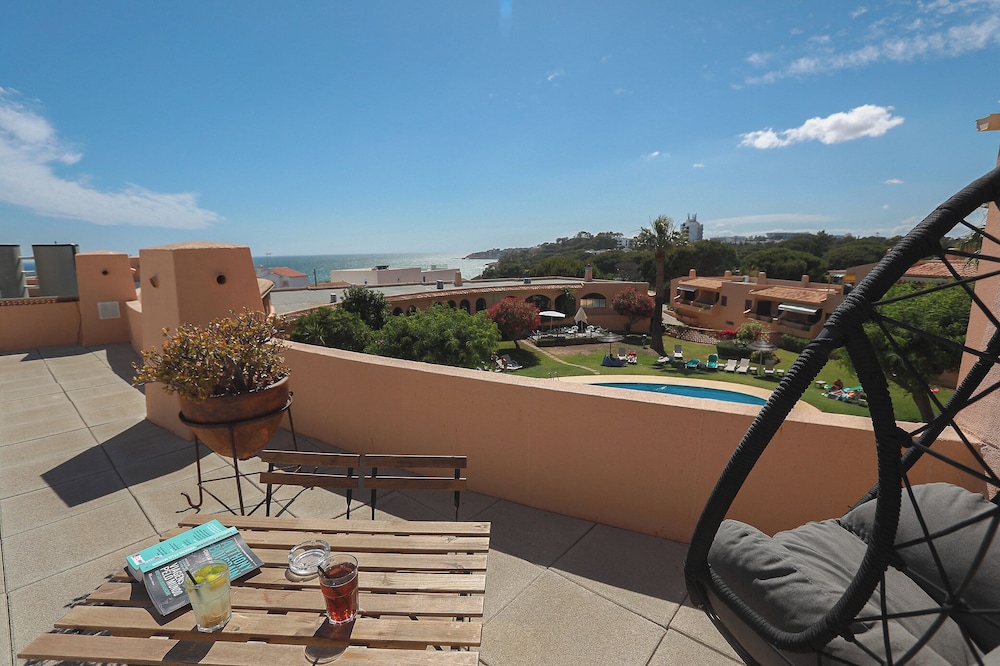 Clube Maria Luisa — Swimming pool in Albufeira, Faro