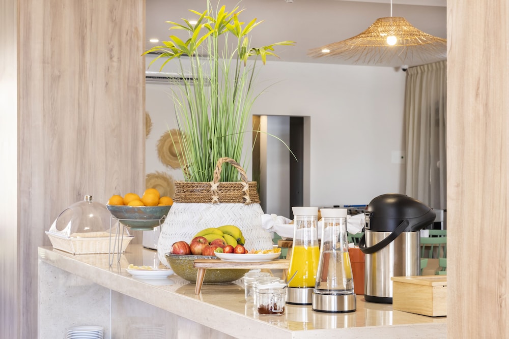 Clube Maria Luisa — Restaurant & bars in Albufeira, Faro