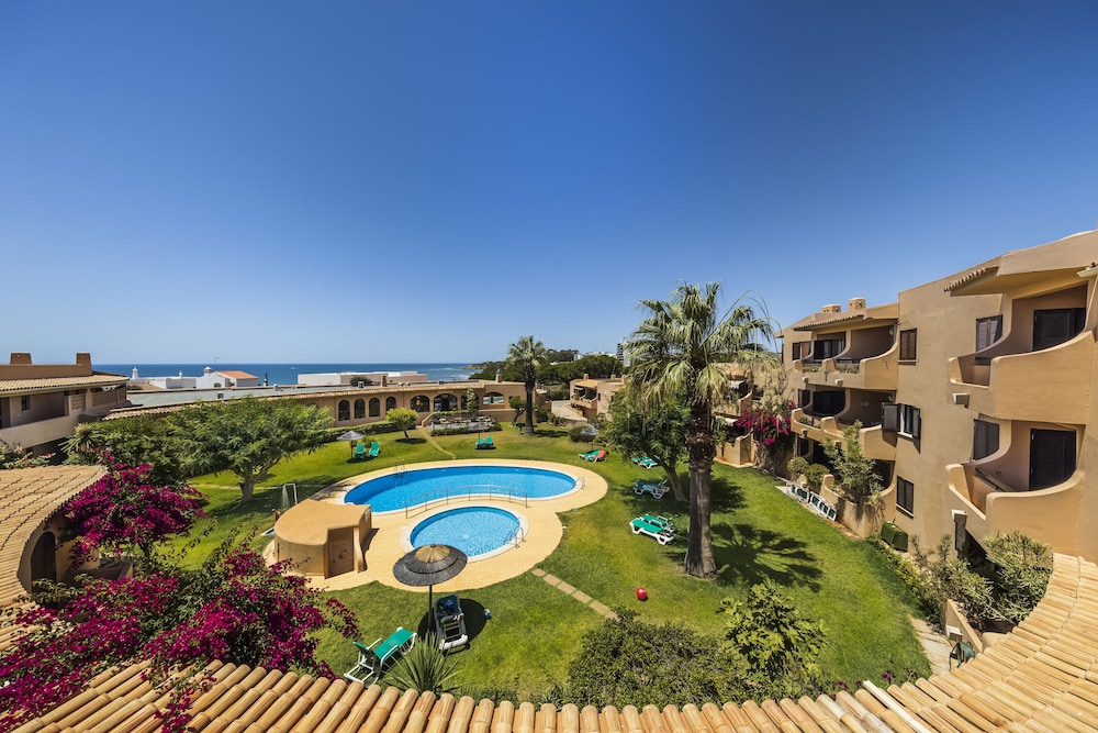 Clube Maria Luisa — Swimming pool in Albufeira, Faro