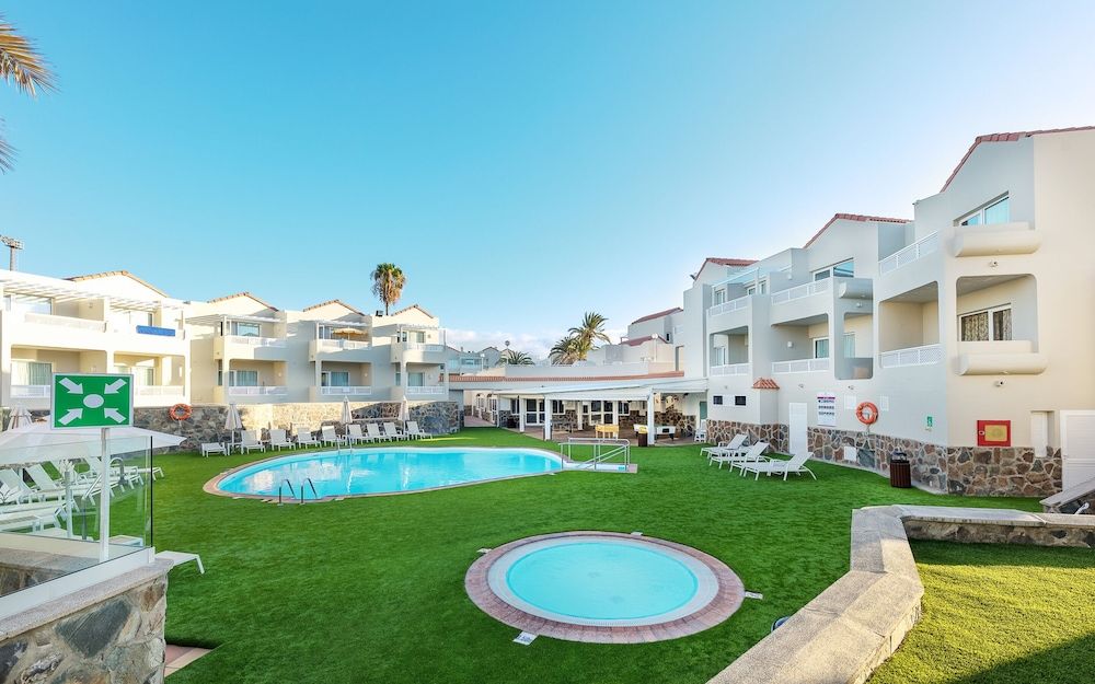 Apartamentos LIVVO Koala Garden image