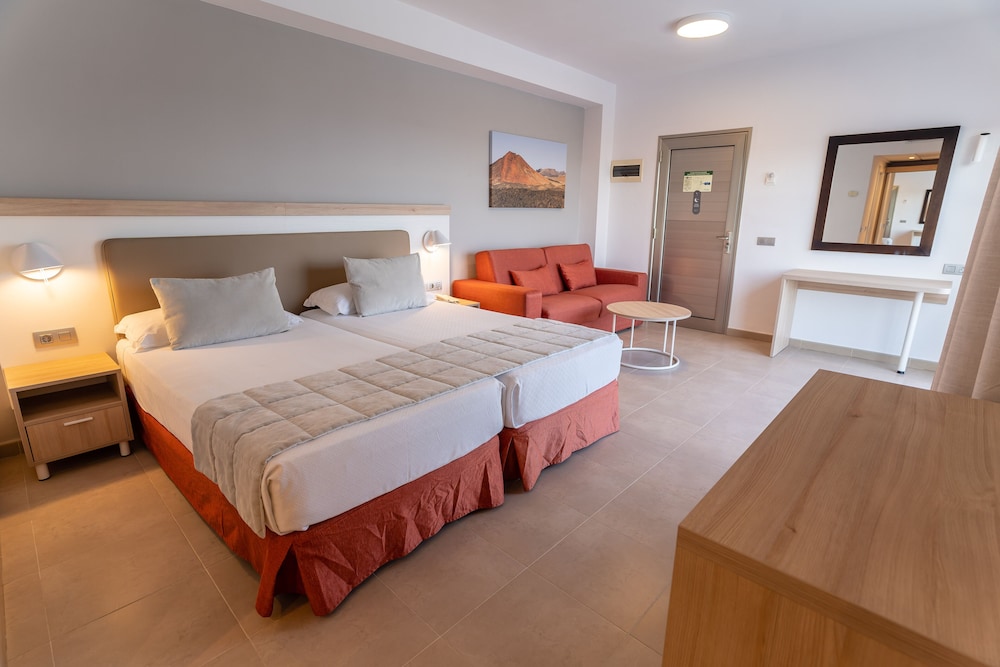 Hotel Lanzarote Village — Hotel rooms in Puerto del Carmen, Canary Islands