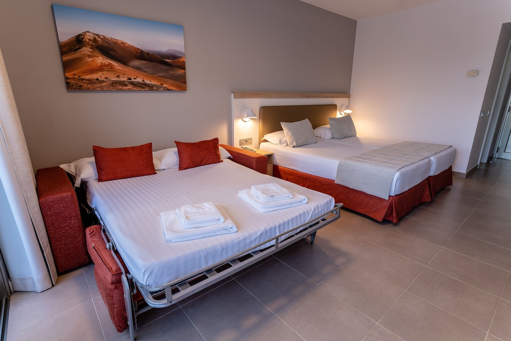 Hotel Lanzarote Village — Hotel rooms in Puerto del Carmen, Canary Islands