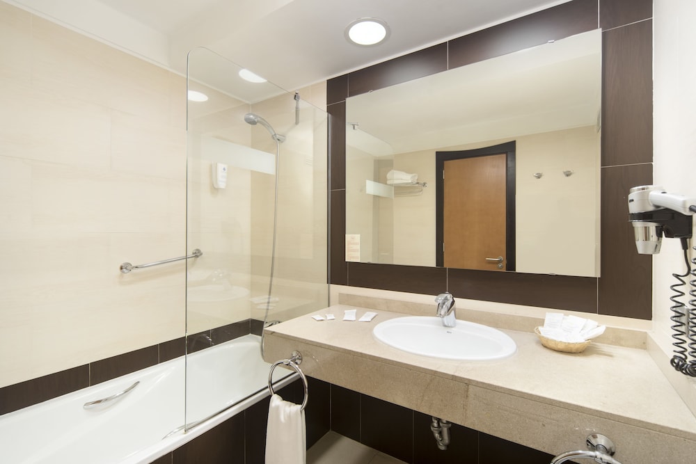 Hotel Lanzarote Village — Hotel rooms in Puerto del Carmen, Canary Islands