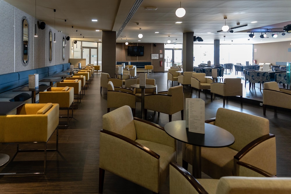 Hotel Lanzarote Village — Restaurant & bars in Puerto del Carmen, Canary Islands