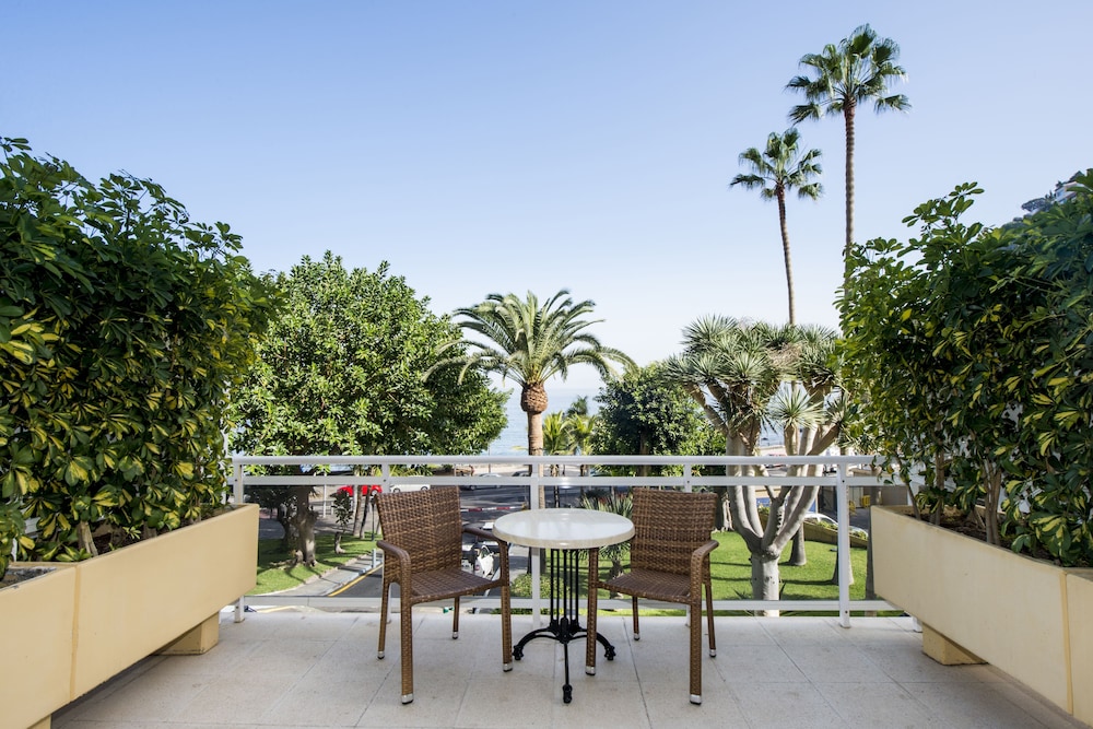 Bahia Principe Explore San Felipe - Hyatt Inclusive Collection — Beach in Puerto de la Cruz, Canary Islands
