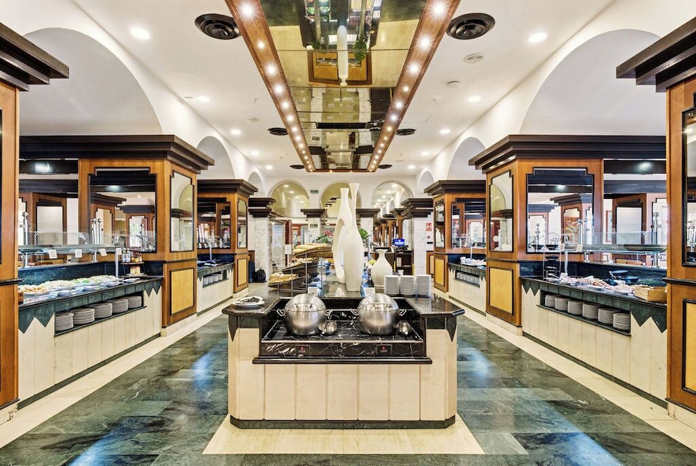 Bahia Principe Explore San Felipe - Hyatt Inclusive Collection — Restaurant & bars in Puerto de la Cruz, Canary Islands