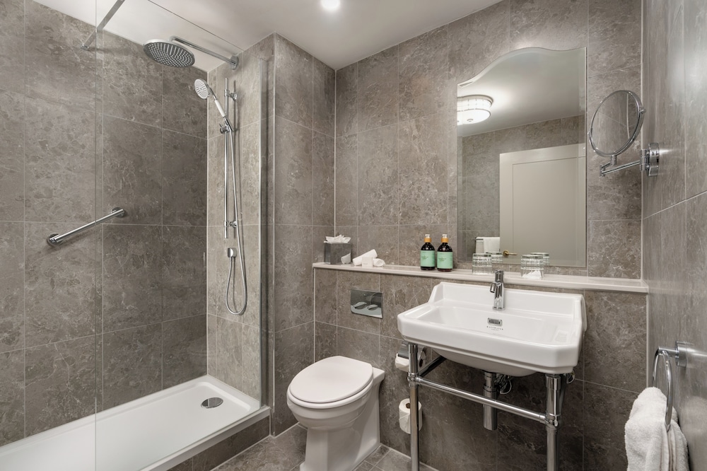 Brooks Hotel — Hotel rooms in Dublin, Dublin City