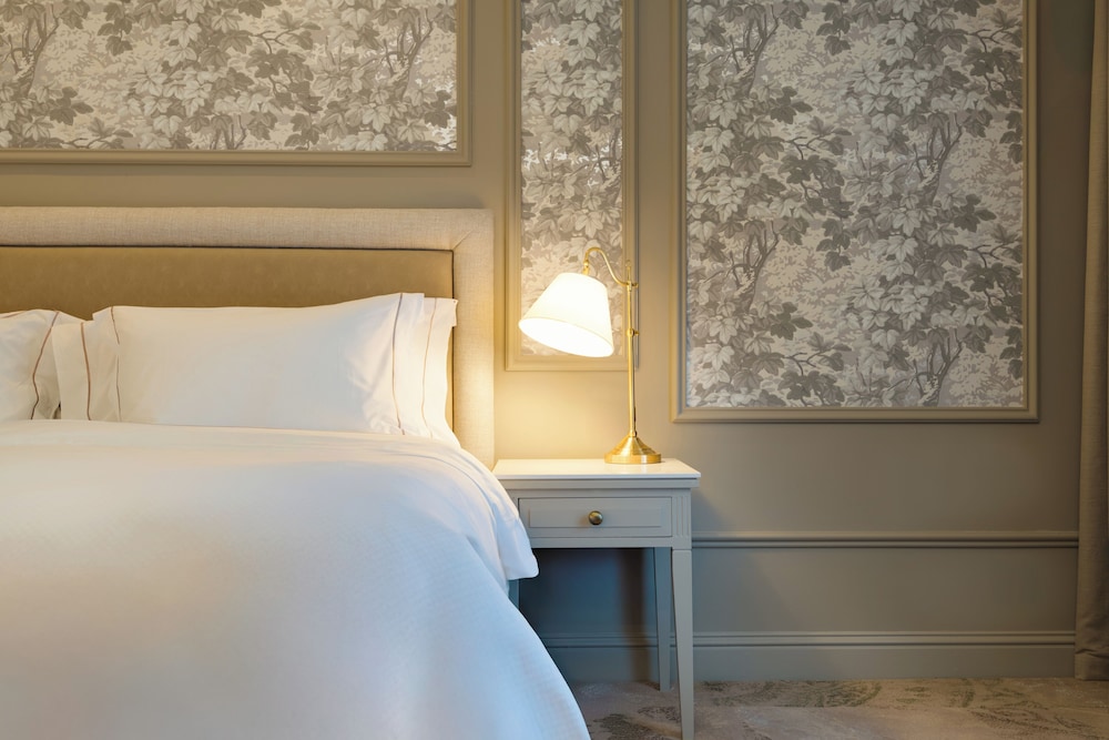 Brooks Hotel — Hotel rooms in Dublin, Dublin City