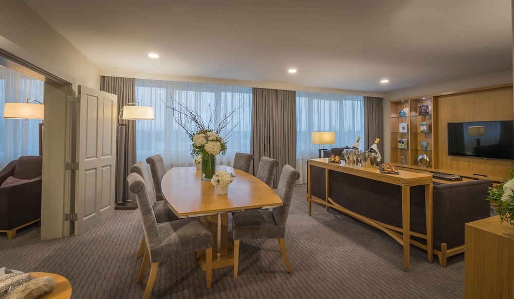 Clayton Hotel Burlington Road — Hotel rooms in Dublin, Dublin City