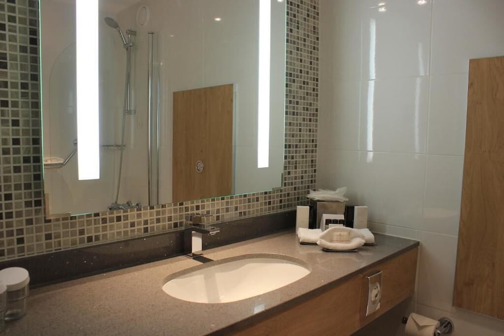 Clayton Hotel Burlington Road — Hotel rooms in Dublin, Dublin City
