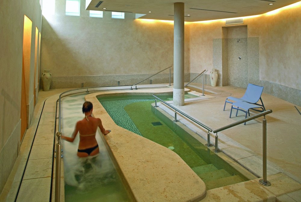 Hotel Caesius Thermae & Spa Resort — Spa in Bardolino, Veneto
