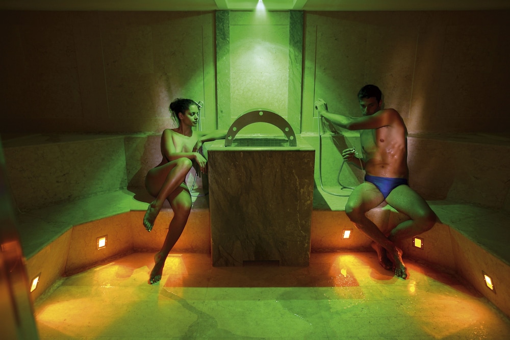 Hotel Caesius Thermae & Spa Resort — Spa in Bardolino, Veneto