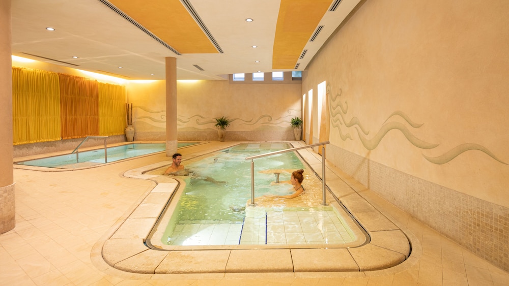 Hotel Caesius Thermae & Spa Resort — Spa in Bardolino, Veneto