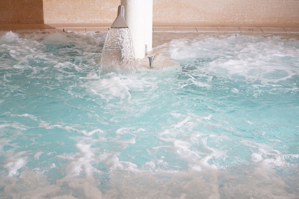 Hotel Caesius Thermae & Spa Resort — Spa in Bardolino, Veneto