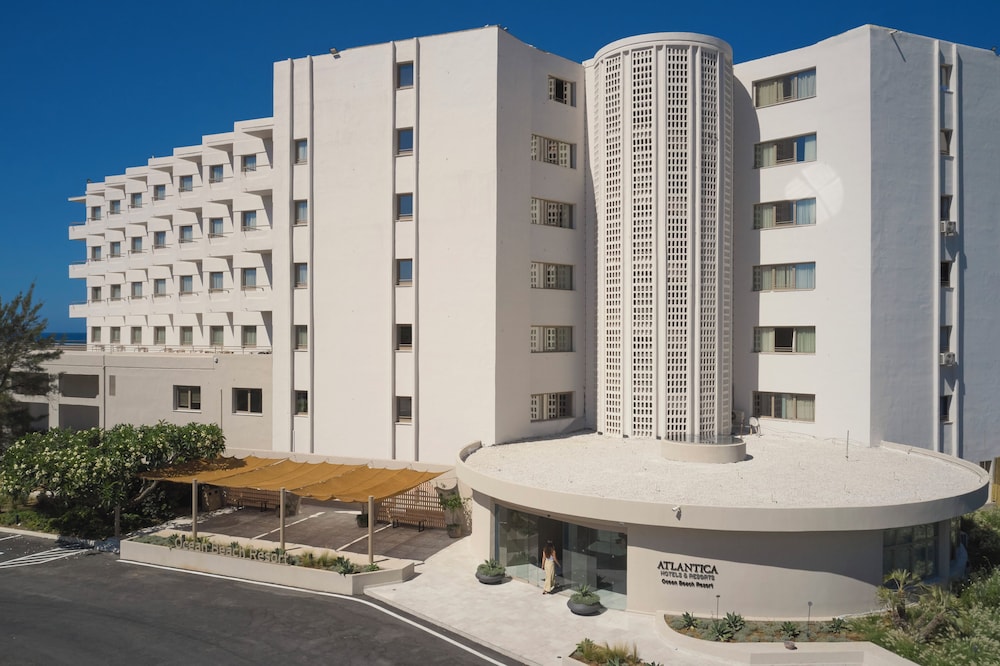 Atlantica Ocean Beach Resort - All inclusive — Hotel building in Platanias