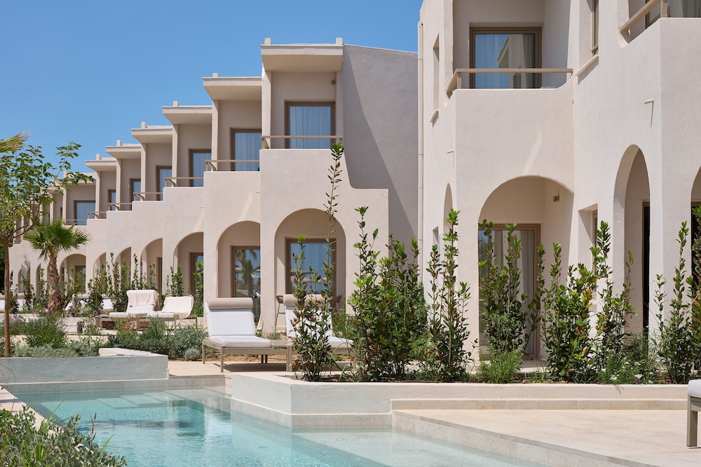 Atlantica Ocean Beach Resort - All inclusive — Hotel building in Platanias